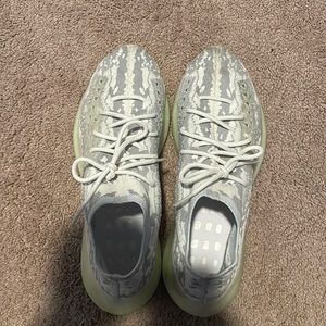 Yeezy 380 “Alien”